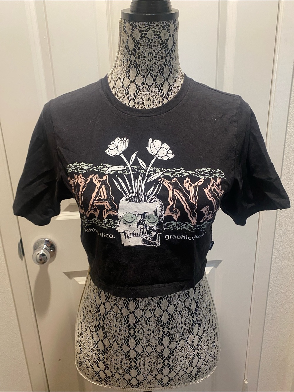 Vans Black Crop T-Shirt with Floral Logo Print NWOT